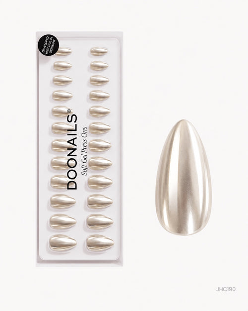 Pearlescent Chrome – long almond
