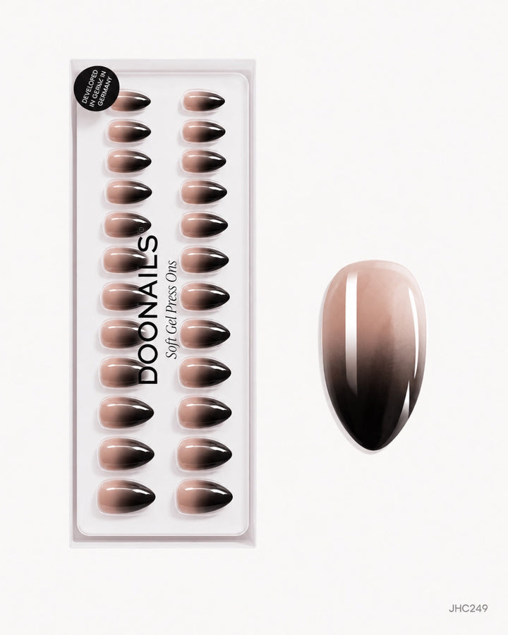 Black Ombré – medium almond